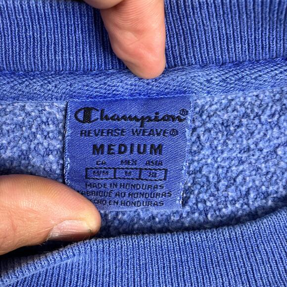 Champion Sweatshirt Mens Size M Blue Reverse Weave Crewneck Casual Pullover - Picture 3 of 8